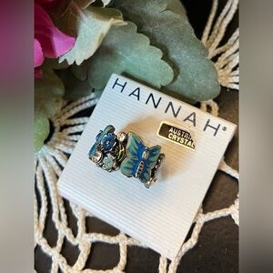 Hannah NWT Blue Butterfly Enameled Floral Austria Crystal Stretch Cocktail Ring